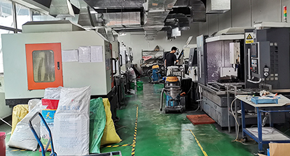 湖北过炉载具组装车间